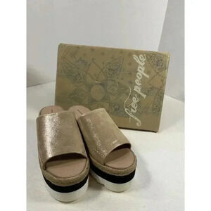 New w/Box Free People Santorini Espadrille Platform Sandal Sz 6 RoseGold Leather